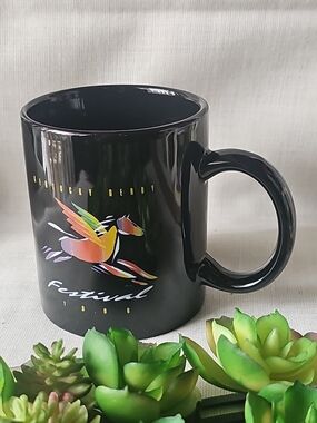 1996 Kentucky Derby Souvenir : Black Ceramic Festival Horse Mug